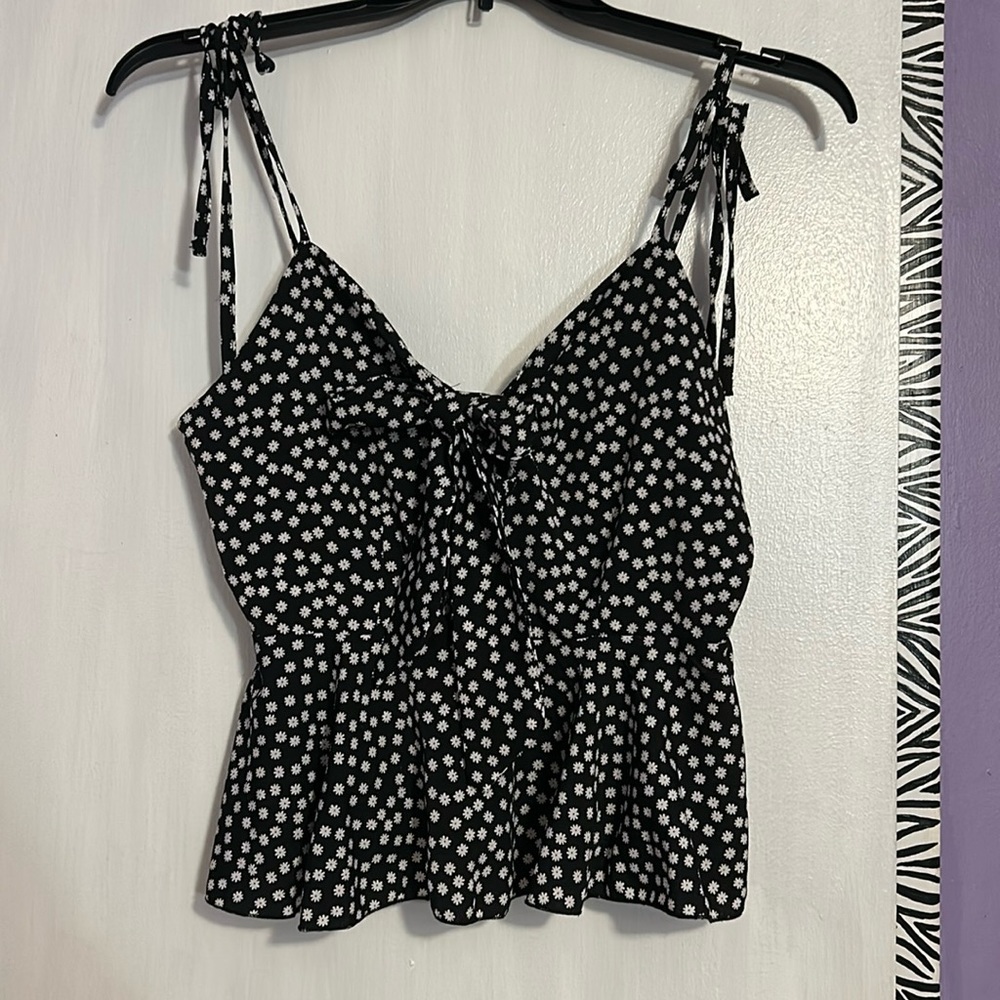 Black and white floral print tank top